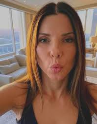 I Scarlett Johansson promise to love you from the very depth of my heart If  I can get I love you 😘❤️💕 from a special person ❤️