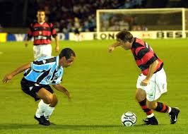 The match is a part of the brasileiro serie a. Flamengo X Gremio Relembramos Confrontos Entre Rivais Que Decidem Vaga Na Final Da Libertadores Blog Do Acervo O Globo
