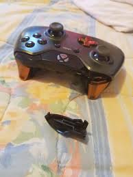 Tech Left Bumper Broke Off H5 Controller No Way It S Gonna Pop Back In Anyone Know Of A Reliable Controller Repair Service Xboxone