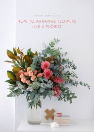 How To Arrange Flowers Step By Step With My Fave Local Florist We Are Scout Flower Arrangements Flower Arrangements Diy Diy Arrangements