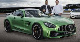Lewis Hamilton Wants To Design A Limited Edition Mercedes Amg Lh Mercedes Amg Gt R New Mercedes Amg Mercedes Amg