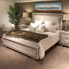 Excuse Us For Staring But This Bedroom Is Like Lacks Furniture Bedroom Bed Lifestyle Regram Via La Bedroom Sets Queen Furniture Bedroom Set