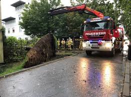 Es war drückend schwül und heiss (bis 34 grad), somit war das unwetter. Gewitter In Der Steiermark Antenne Steiermark