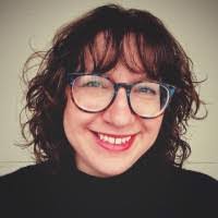 Sarah Galos's Instagram, Twitter & Facebook