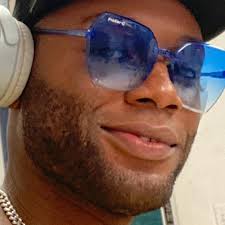 Aksyon Sa Pase #Latibonit 😳 Towo sa pa pè Dj@b Menm. Wap sezi wè kote Msye  ap rale yon #Bòlèt nan Mond Envizib anba dlo