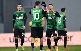 Raspadori piace a più club, ma l'inter si è mossa presto, sfruttando non solo il canale preferenziale con carnevali, ma anche quello dell'agente tullio il sassuolo valuta raspadori 25 mln, l'inter punta a 20 mln e, per colmare la distanza con i neroverdi, potrebbe anche inserire un giovane come fatto. Calciomercato Inter Bloccato Il Talento Del Sassuolo C E Il Suo Ok