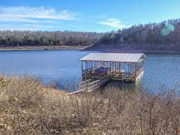 Since 1951, bull shoals lake has had the proud reputation of being an unspoiled oasis where the majesty of the ozarks is presented for all to enjoy and preserve. Bull Shoals Lake Homes For Sale Real Estate Lakefront Property Mo
