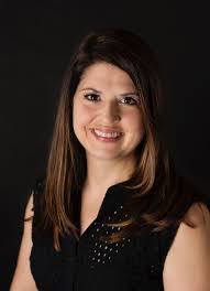 Shana Arnold's Instagram, Twitter & Facebook