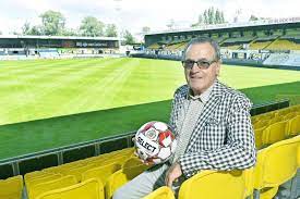 Stad lokeren staat klaar voor jou. Lokeren Vor Dem Aus Sportlich Und Finanziell Am Ende Grenzecho