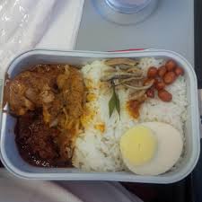 This is the best and most authentic nasi lemak recipe! Qz252 Cgk Dmk Dec 2014 Air Grindz
