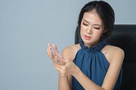 The following two suggestions can help reduce your swelling. Can You Have Carpal Tunnel Surgery In Both Hands At The Same Time