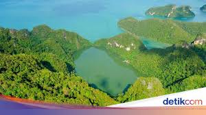 Mitos Kesuburan Di Danau Dayang Bunting