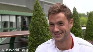 MEET MARCUS WILLIS THE TENNIS BATTLER