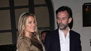 Sylvie meis hat mal wieder einen neuen lover. Warum Will Sylvie Trotz Hochzeit Weiterhin Meis Heissen Promiflash De
