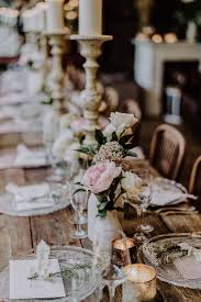 Standesamt Hochzeit Foto Ideen Tipps Regenhochzeit Von Hochzeitsplaner Braut Hochzeitsfotograf In 2020 Regen Hochzeit Standesamtliche Hochzeit Hochzeit Tischdekorartion