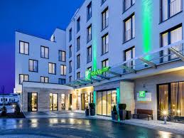 Room amenities, details, and policies. Holiday Inn Munich Hotels Holiday Inn Munchen City Ost Hotel Room Rates