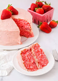 Strawberry Cake With Strawberry Frosting Lil Luna
