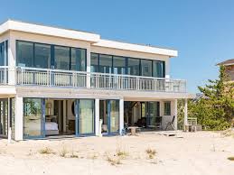 Westhampton beach performing arts center being one of the most popular landmarks in westhampton beach, many travelers enjoy staying close by. Aktualisiert 2021 Breathtaking 2 Bedroom Westhampton Beach House Ferienhaus In New York City Tripadvisor