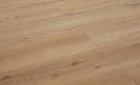 sol stratifie easylife legend chene brut lame 19 4 x 128 6 cm saint maclou sol stratifie stratifie parquet stratifie chene