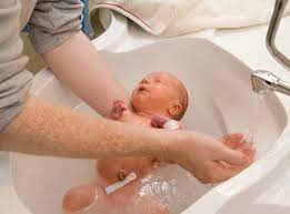 It's best not to bathe your baby straight after a feed or when they're hungry or tired. How Do I Give My Premature Baby A Bath
