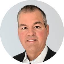 Kevin Ballinger's Instagram, Twitter & Facebook