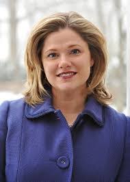 Amanda Bower's Instagram, Twitter & Facebook