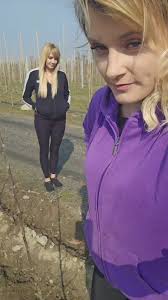 Wesołe życzenia i pozytywne wibracje na środę