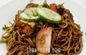 Jangan guna cili kerinting kurus cara buat resepi mee goreng istimewa ini : Resepi Mee Goreng Biasa Letak Ayam Confirm Sedap Giler
