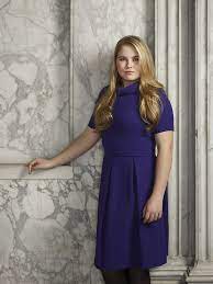 Prinses amalia door de jaren heen. Kijk Zo Modieus Is Prinses Amalia Blauw Bloed