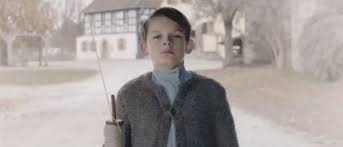 Adolf Faux Spot De Pub Pour L Avertisseur De Collision Mercedes Benz