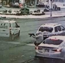 Lil reese and two other men were reportedly shot in a chicago parking lot on saturday morning (may 15). Datpiff Ar Twitter Leaked Surveillance Photo Captures Lil Reese S Shooter Reese Was Shot In His Neck And Is Currently In Critical Condition Prayers Up Https T Co Sbpagaco6x