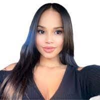 Brenda Collado's Instagram, Twitter & Facebook