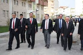 Altınel'in başkanlığını yürüttüğü öğrenci konseyi'nin genel sekreterliğini yök başkanı prof. Yok Baskani Prof Dr Yusuf Ziya Ozcan Igdir Universitesini Ziyaret Etti