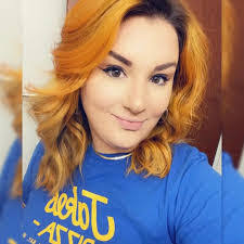 Karen Taucher's Instagram, Twitter & Facebook