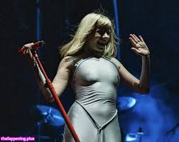Aurora Aksnes  auroramusic  singer Фото обнажённых OnlyFans 265 – The  Fappening Plus!