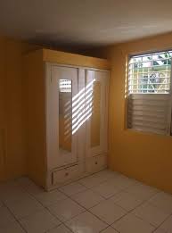 Well maintained 2 bedroom apartment on the bottom floor of a neighborhood house well situated between kingston's waterfront and historic uptown district. 2 Bedroom 1 Bathroom House For Rent In Duhaney Park Kingston St Andrew Houses