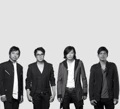 Menapaki usia 22 tahunnya, band rock legendaris gigi akan merayakan hari jadi pada 22 maret 2016 nanti. Gigi Music Videos Stats And Photos Last Fm