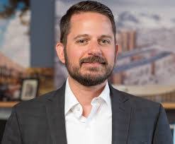 Eric Dolph's Instagram, Twitter & Facebook