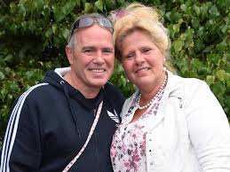 Heiratsantrag Auf Der Buhne Silvia Wollny Hat Sich Verlobt Heiratsantrag Silvia Wollny Und Strassenkinder