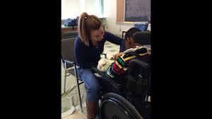 De La Zootherapie A Victor Dore Une Ecole Specialisee Pour Les Enfants Avec Des Handicaps Physiques Et Intellec Zootherapie Les Meilleurs Metiers Ergotherapie