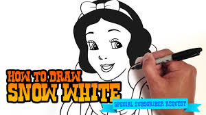 Step by step drawing tutorial on how to draw dopey dwarf from snow white and the seven dwarfs dopey dwarf is the male character from snow white and the seven dwarfs cartoon movie. How To Draw Snow White Step By Step Video Youtube
