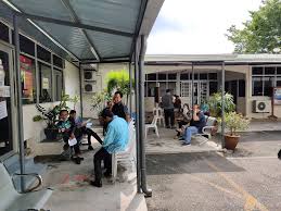To have a better view of the location pejabat lgm alor setar, pay attention to the streets that are located nearby: Datang Pejabat Tanah Alor Lukis Pelan Kedah Perlis Com Facebook