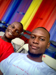 Moun mwen yo ann ede m swete yon Happy birthday 🎉 a mon petit frère  Derisier Clavens