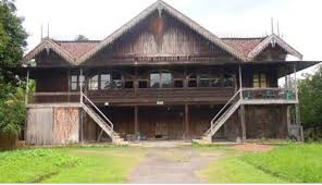 Rumah adat minang kabau (rumah gadang) miniatur bahan2 yg harus disediakan : Rumah Adat Bengkulah Dibangun 1897 Bertahan Hingga Zaman Now Berita Nasional Terkini