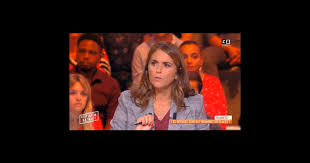 Marthe et adèle parlent russe. Valerie Benaim Recadre Sa Chroniqueuse Dans C Est Que De La Tele Diffusee Jeudi 27 Septembre 2018 C8 Purepeople