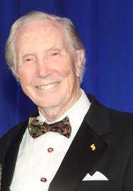 James Bugg, Decorating Den Interiors chairman, dies at age 88