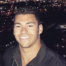 Michael Vani (@MVani2121)