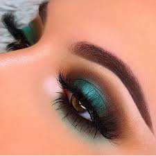 52 Makeup Looks Anyone Can Copy In 2019 Emerald Eye Makeup Dark Eye Makeup Makeup For Green Eyes