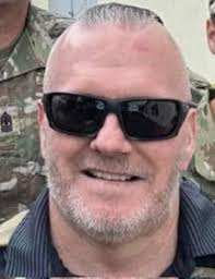 Love scam warning signs: poor English, sudden declarations