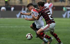 ^ julián álvarez, el 9 que hizo su debut en river. Julian Alvarez Barcelona Transfer Eyed By Lionel Messi